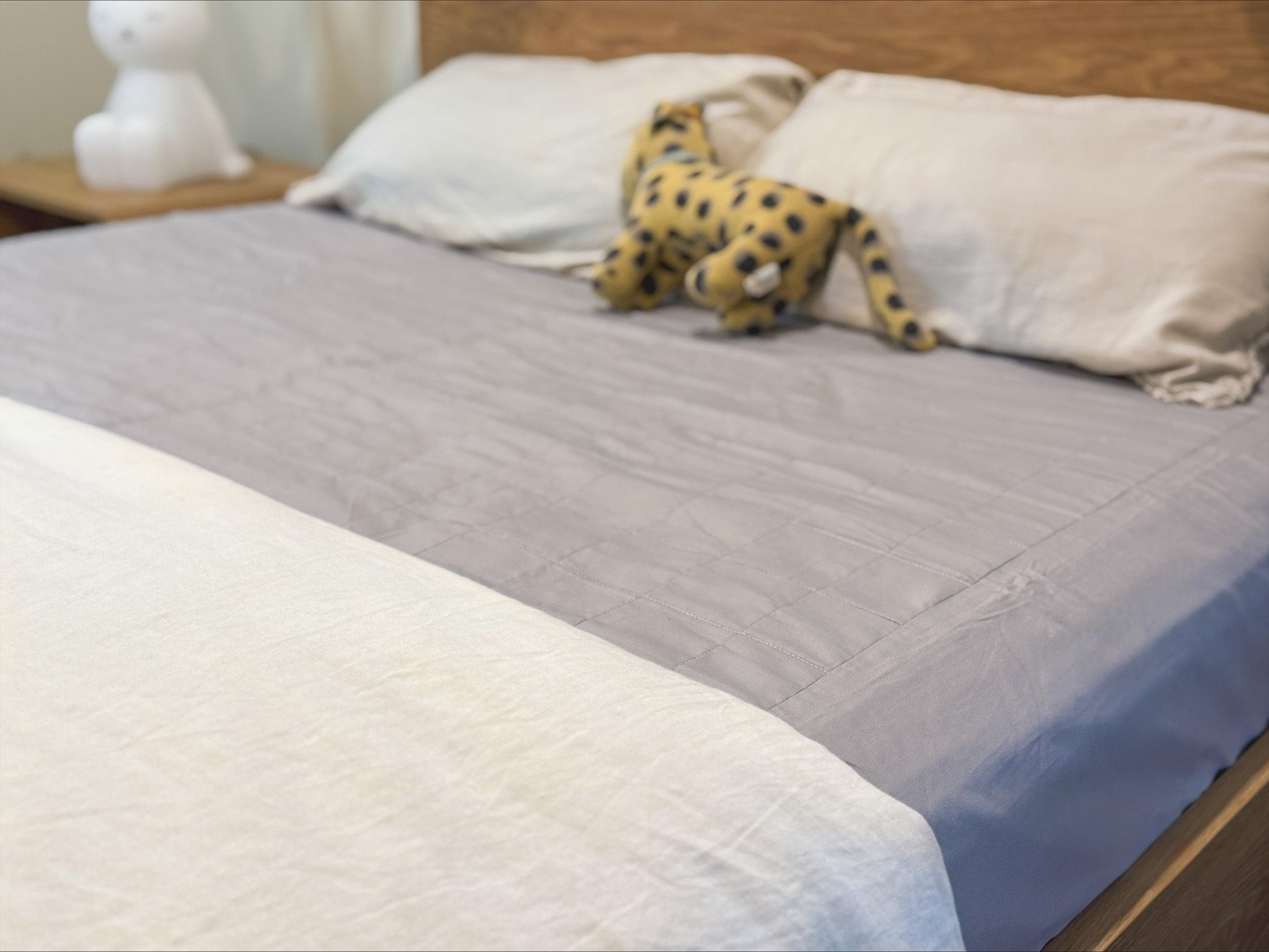 Organic Cotton Waterproof bed wetting bed pad in Grey